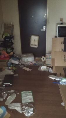 夜逃げ御放置されたままの部屋2